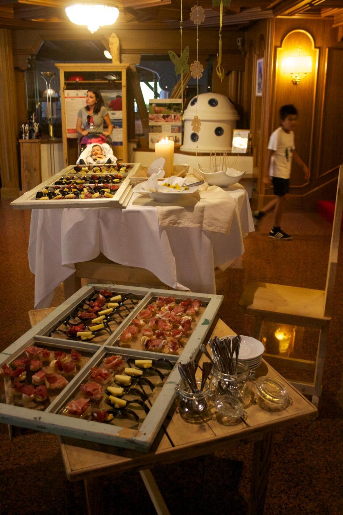 Hotel Catinaccio Vigo di Fassa Esterno foto